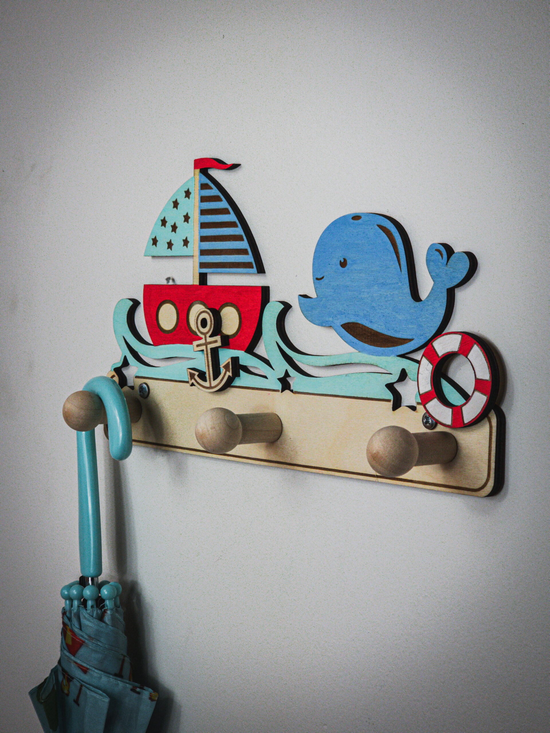 Kolorowy wieszak - morska przygoda